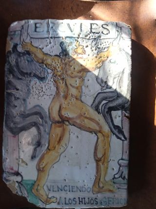 Azulejo antiguo Ercules venciendo a los hijos de G