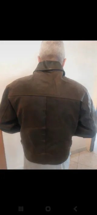 Giaccone uomo corto imbottito marrone