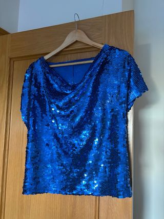 Top lentejuelas azulón manga corta