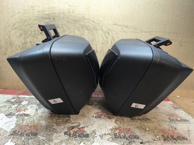 MALETAS LATERALES USADAS YAMAHA TRACER 9 2024