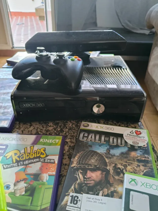 Xbox 360 con Kinect y muchos juegos