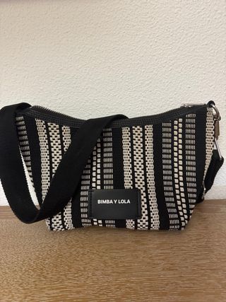 Bolso Bimba y Lola Rayas Beige y Negro