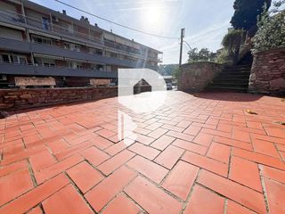 Chalet en venta en Vallirana