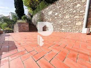 Chalet en venta en Vallirana