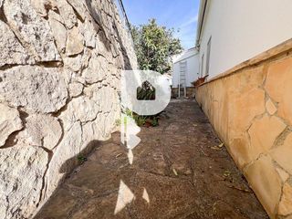 Chalet en venta en Vallirana