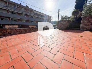 Chalet en venta en Vallirana