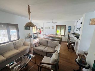 Casa pareada en venta en Playamar en Torremolinos