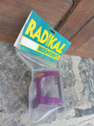 Portabidón Radikal morado. NOS