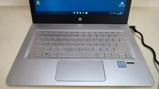 Portátil HP Envy 13 i5 6Gen con Windows 11 Pro