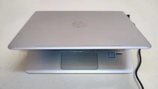 Portátil HP Envy 13 i5 6Gen con Windows 11 Pro