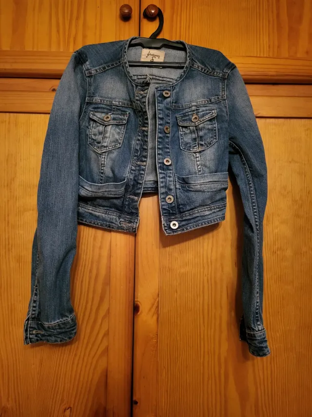 Jaqueta jeans estilo taurino Stradivarius Tamanho S