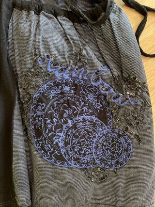 Falda Desigual Negra y Azul