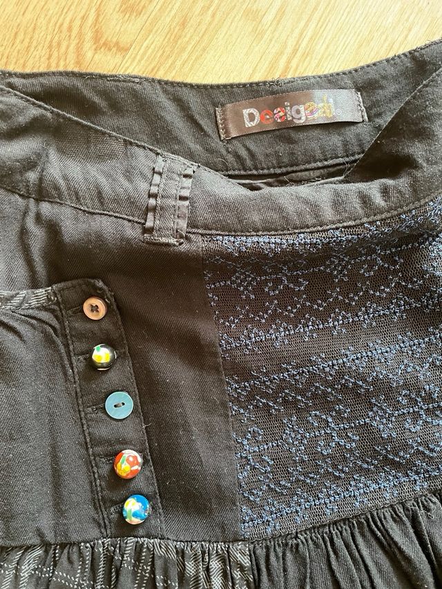 Falda Desigual Negra y Azul