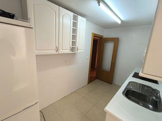 Piso en alquiler en Santa Cruz - Industria - Polígono Campollano en Albacete