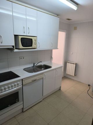 Piso en alquiler en Santa Cruz - Industria - Polígono Campollano en Albacete