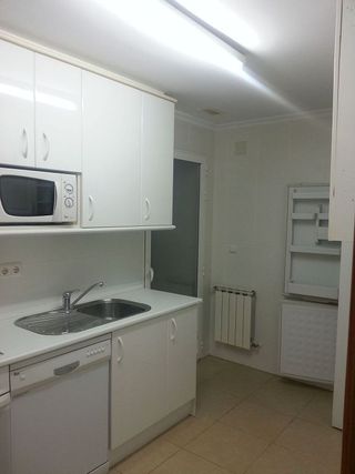 Piso en alquiler en Santa Cruz - Industria - Polígono Campollano en Albacete