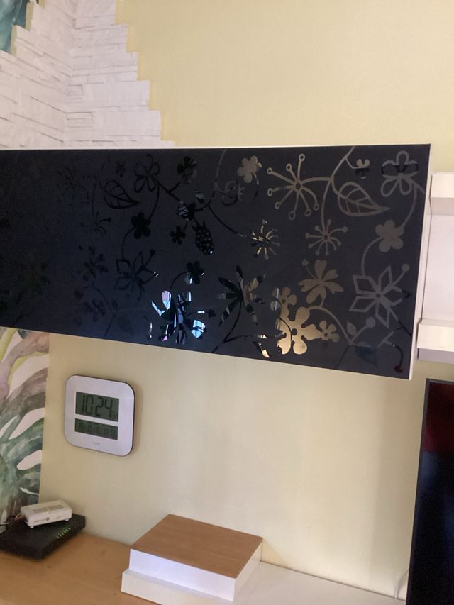 Mueble de salón blanco y negro