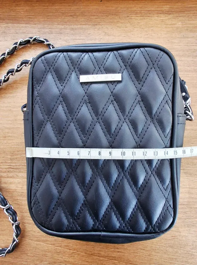 Borsa a tracolla nera AMISU
