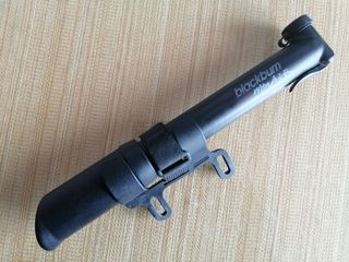 Bomba de Bicicleta Portátil BLACKBURN MTB 90psi