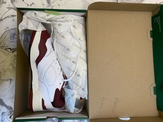 Zapatillas Lacoste Blancas y Rojas