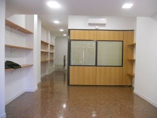 Local comercial en alquiler en Artigas - Llefià en Badalona