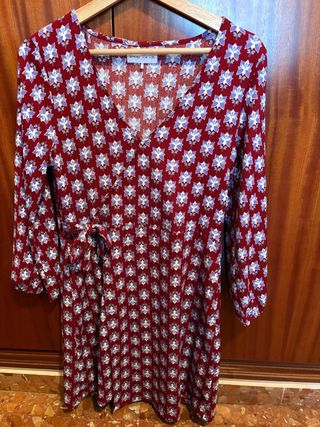 Vestido estampado flores Lefties