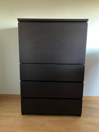 Escritorio color wengé espacio reducido