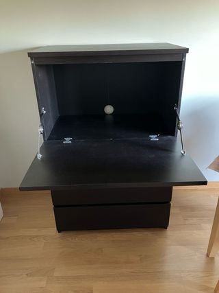 Escritorio color wengé espacio reducido