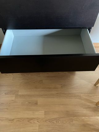 Escritorio color wengé espacio reducido