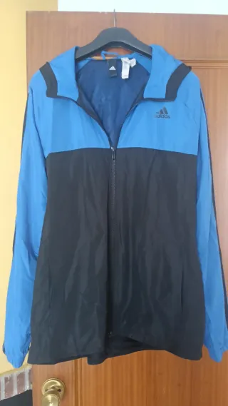 Chaqueta Adidas Azul y Negra
