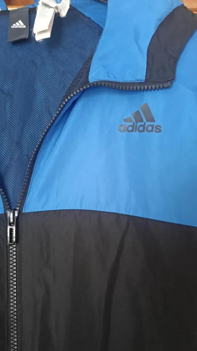 Chaqueta Adidas Azul y Negra