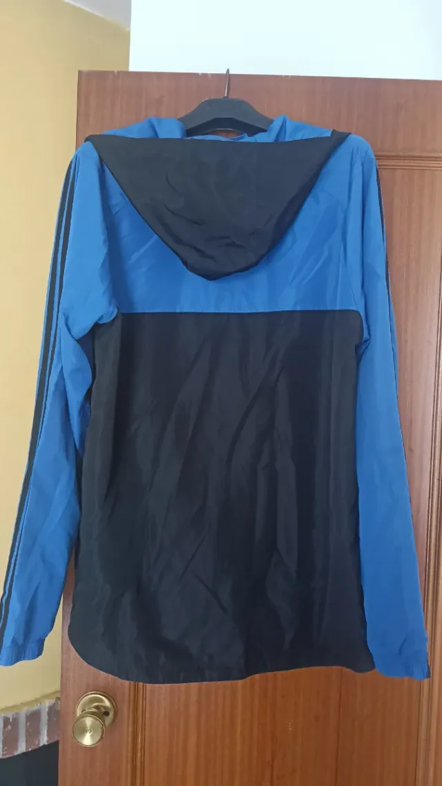 Chaqueta Adidas Azul y Negra