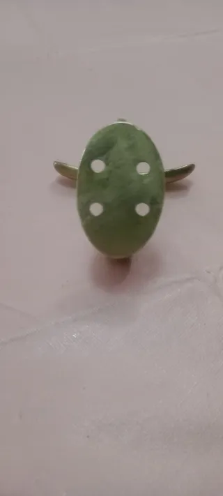 Percha antigua de bronce