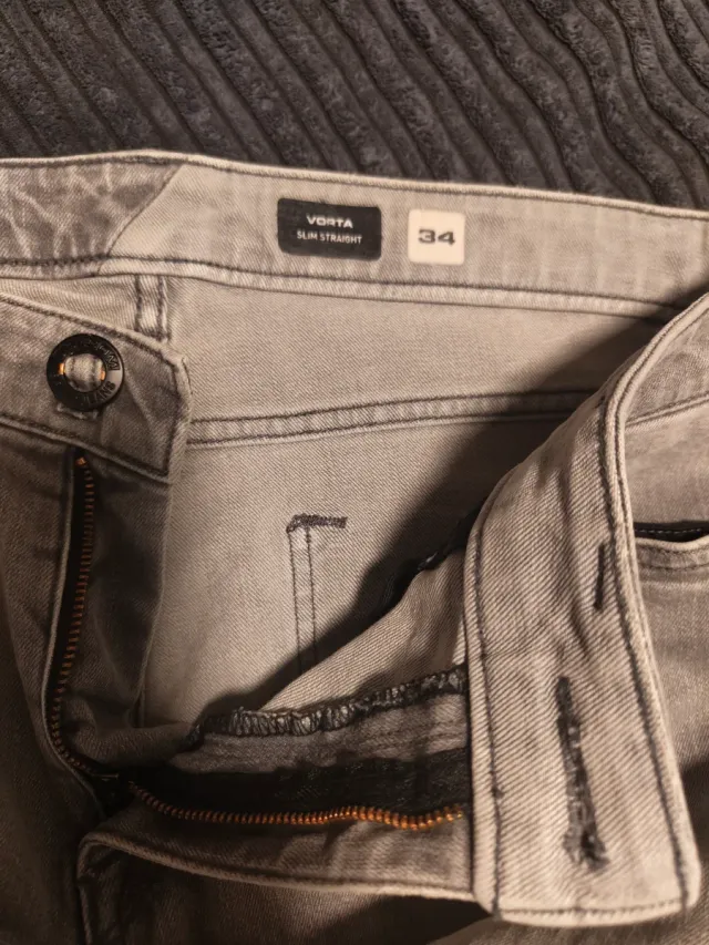 Volcom Jeans Gris modelo VORTA Talla 34-34