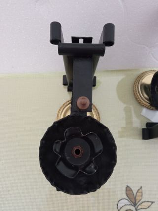 Apliques de forja negros sin cableado.