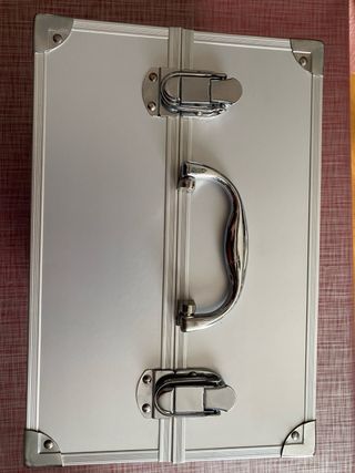 Maletín maquillaje/manicura plateado