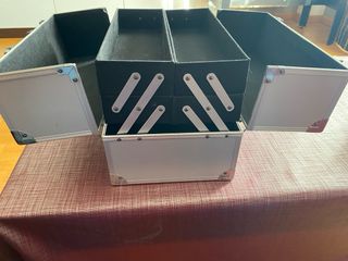 Maletín maquillaje/manicura plateado