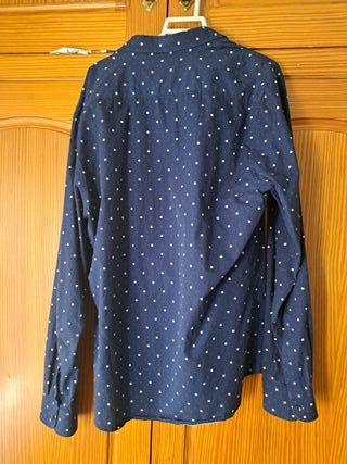 Camisa Zara azul con estampado