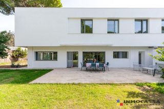 Chalet en venta en Bollullos de la Mitación