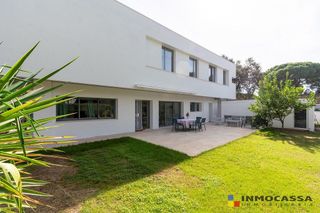 Chalet en venta en Bollullos de la Mitación