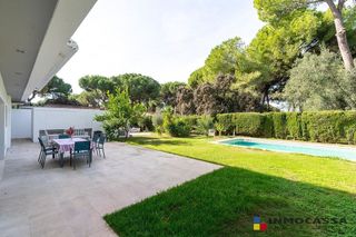 Chalet en venta en Bollullos de la Mitación