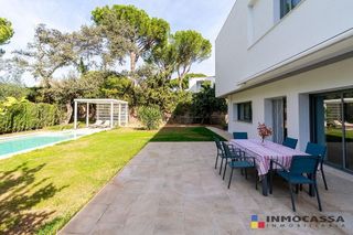 Chalet en venta en Bollullos de la Mitación