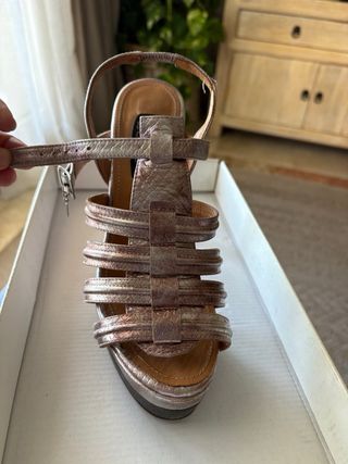 Sandalias tacón Cuplé rosa y plata