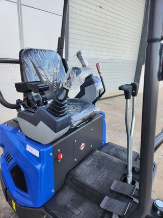 Mini Excavadora TYMBIA 1500kg - Kubota