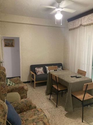 Piso en alquiler en El Juncal - Av. de la Paz en Sevilla