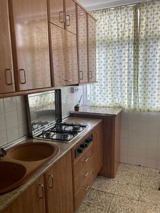 Piso en alquiler en El Juncal - Av. de la Paz en Sevilla