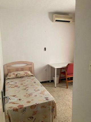 Piso en alquiler en El Juncal - Av. de la Paz en Sevilla