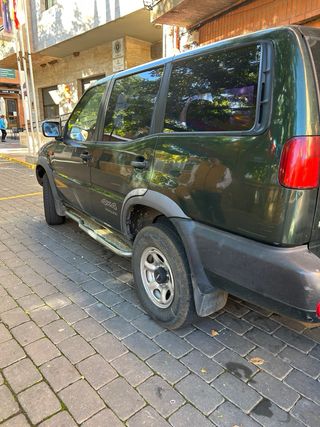 Nissan Terrano II 1996