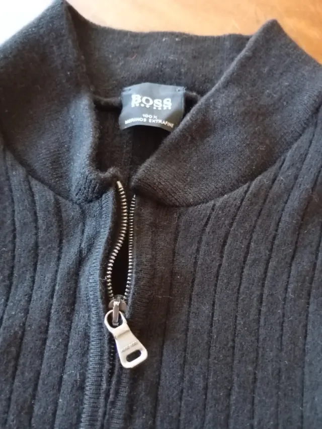 Maglione nero con zip