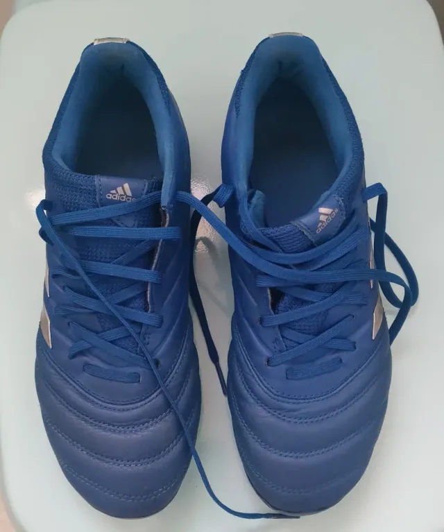 Botas de fútbol Adidas azules